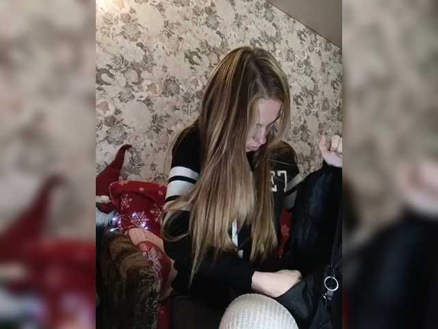 Marina-9819, en vivo ahora en BongaCams