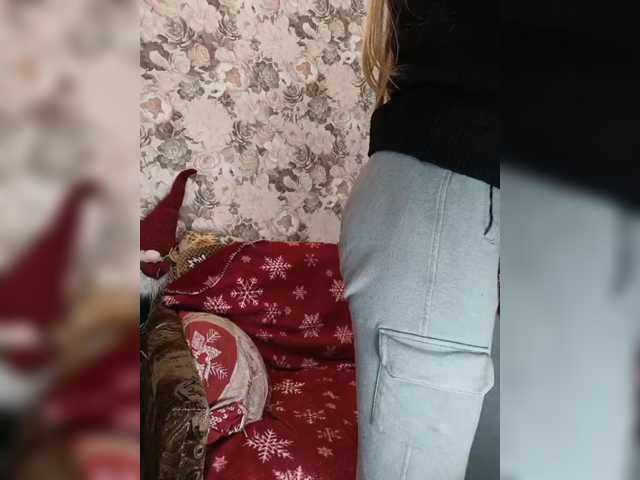 Marina-9819 live cam on BongaCams