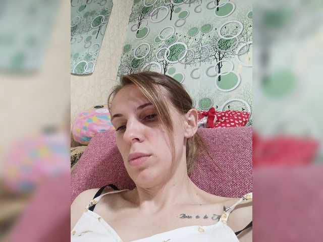 Marina-9819 live cam on BongaCams
