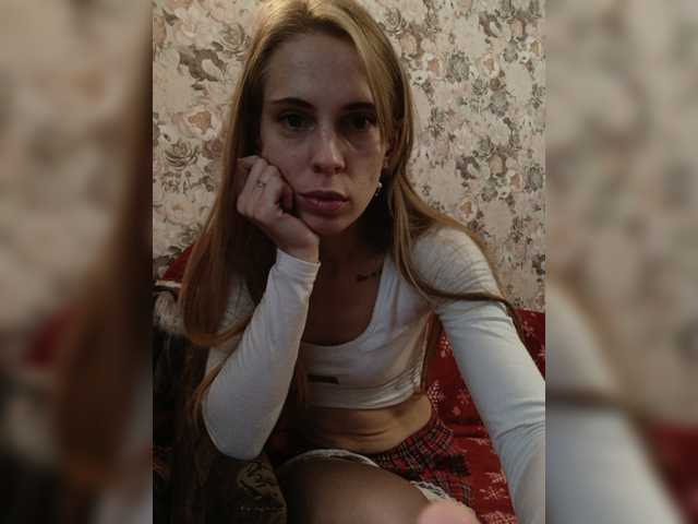Marina-9819 live cam on BongaCams