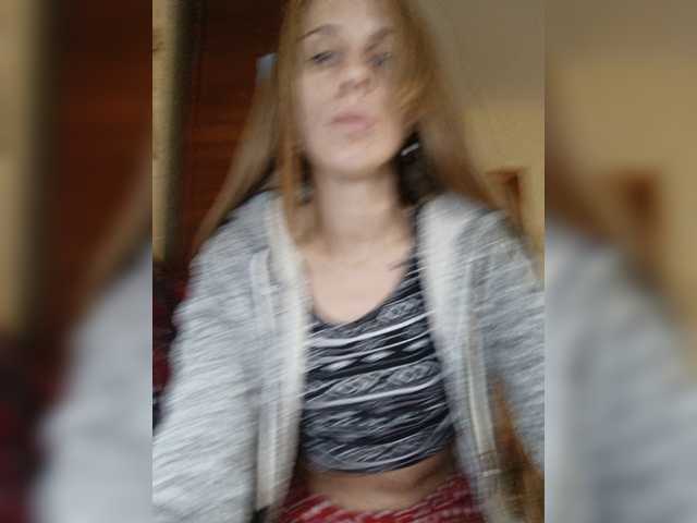 Marina-9819 live cam on BongaCams
