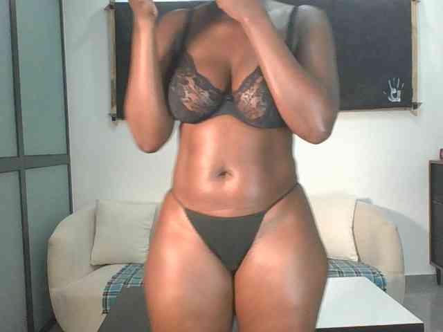 Model: miss-cathy