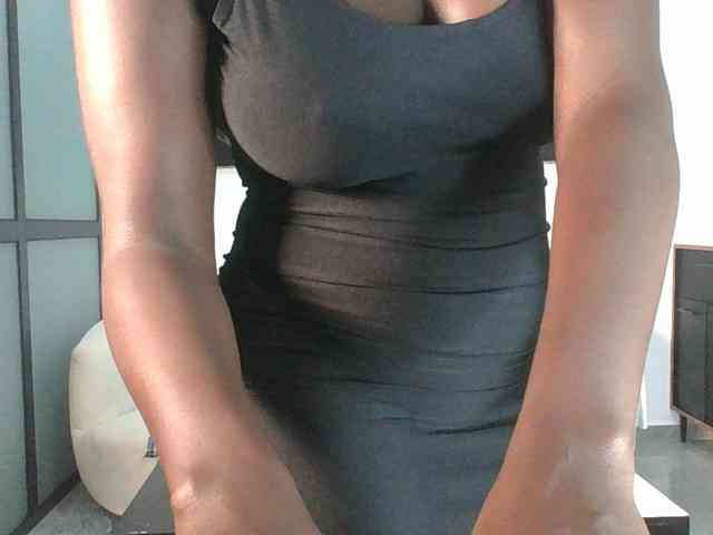 Model: miss-cathy