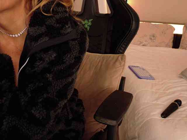 Amex369 Live Webcam on BongaCams