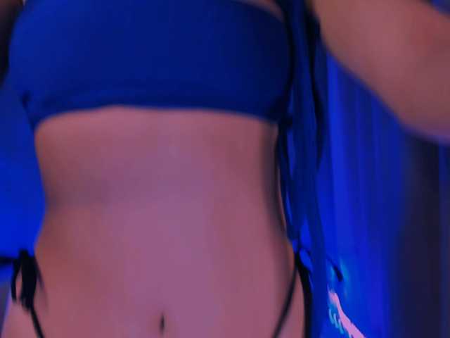 ellaamber live cam on BongaCams