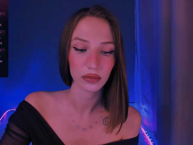 ellaamber's BongaCams show and profile