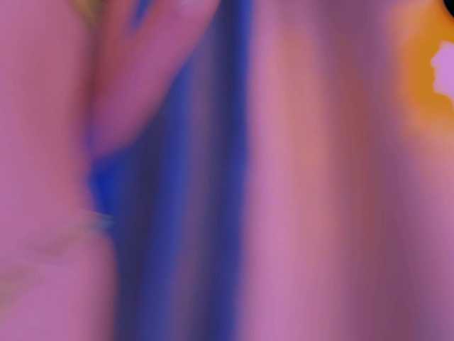 ellaamber live cam on BongaCams