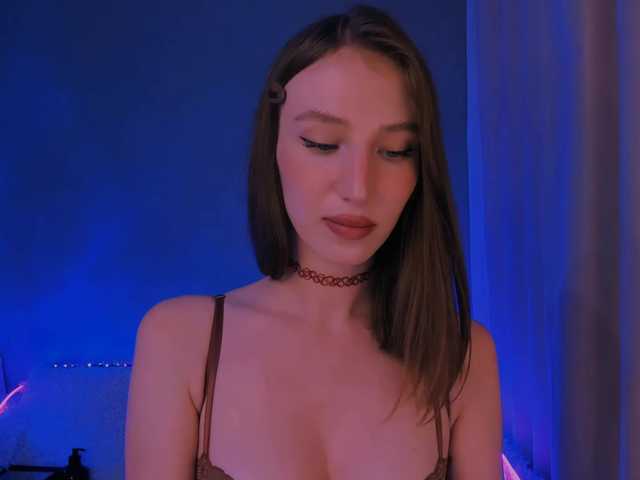 ellaamber live webcam show