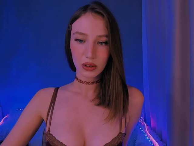 ellaamber live webcam show