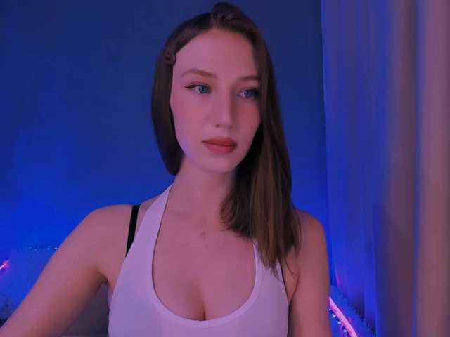 ellaamber live cam on BongaCams