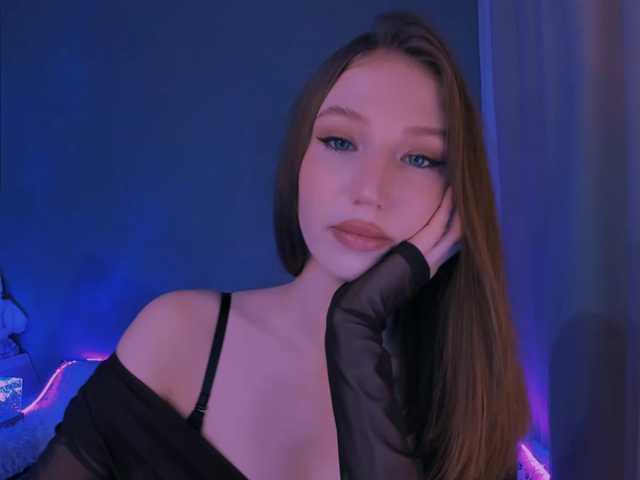 ellaamber live cam on BongaCams