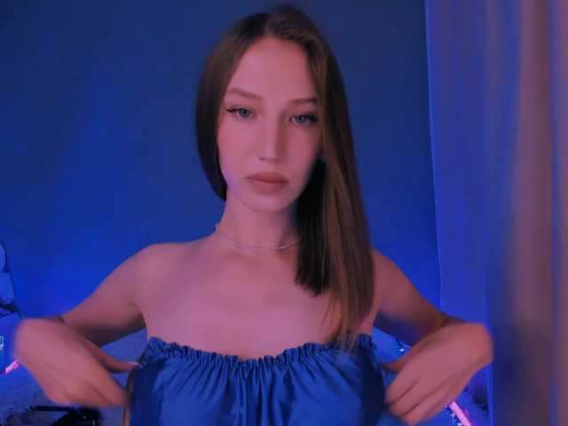 ellaamber live cam on BongaCams