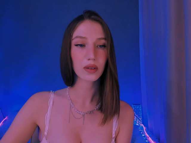 ellaamber live webcam show