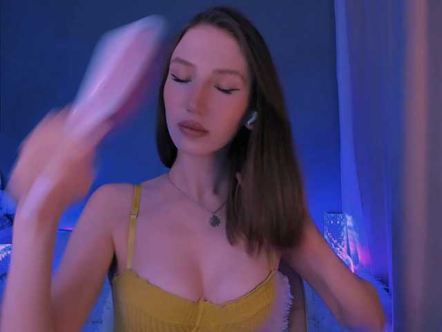 Ellaamber live cam