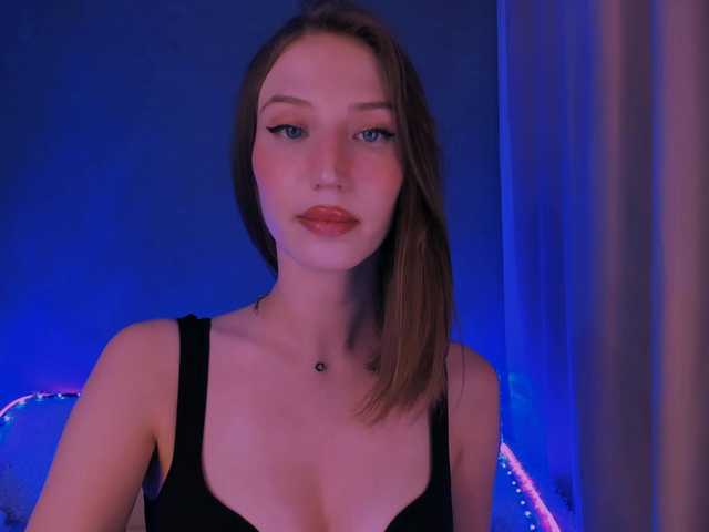 ellaamber cam belle