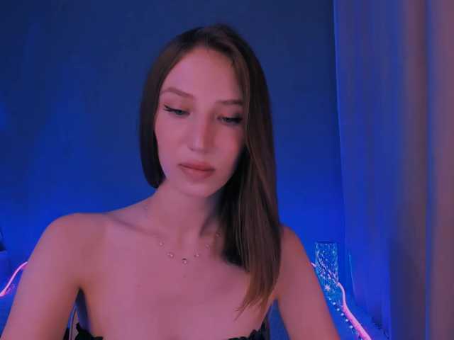 ellaamber live cam