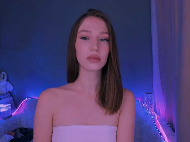 ellaamber live cam on BongaCams