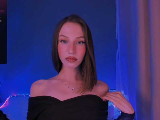 ellaamber's BongaCams show and profile