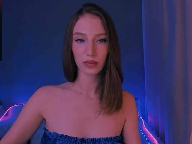 ellaamber live cam on BongaCams
