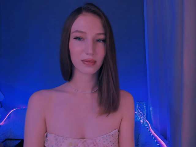 ellaamber live cam on BongaCams