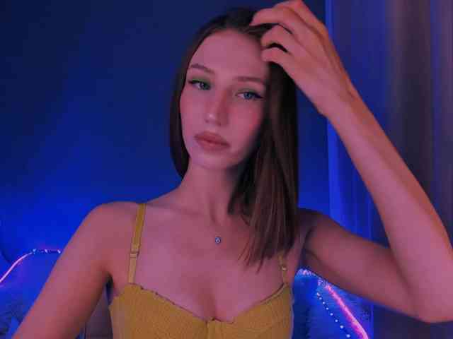 ellaamber webcam