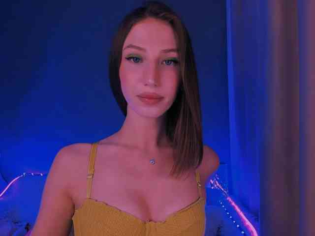 ellaamber webcam