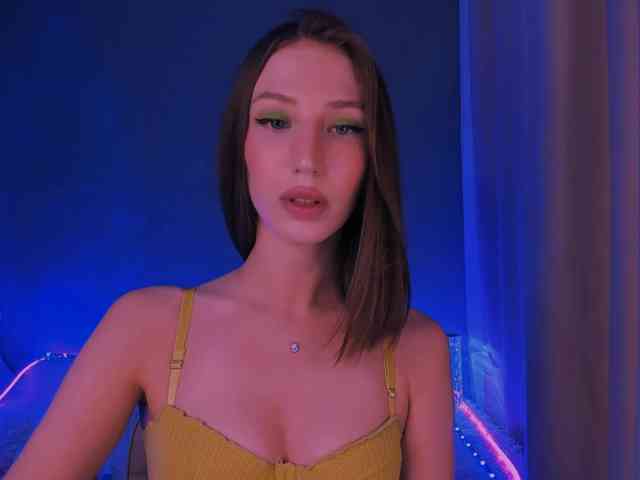 ellaamber webcam