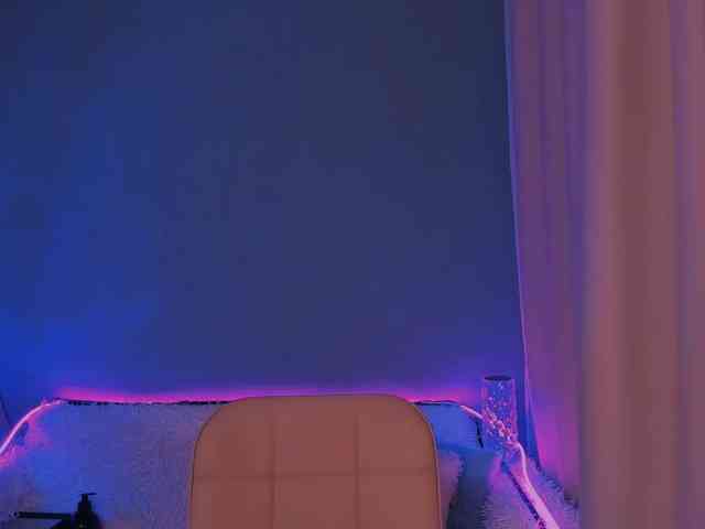 ellaamber webcam