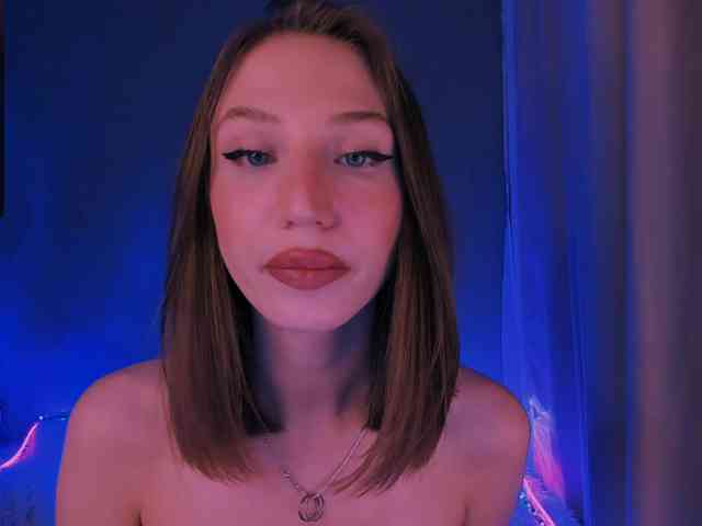 ellaamber webcam