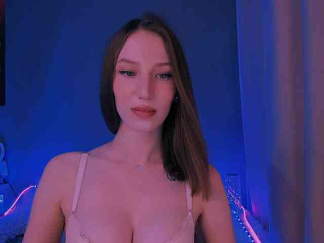 ellaamber webcam