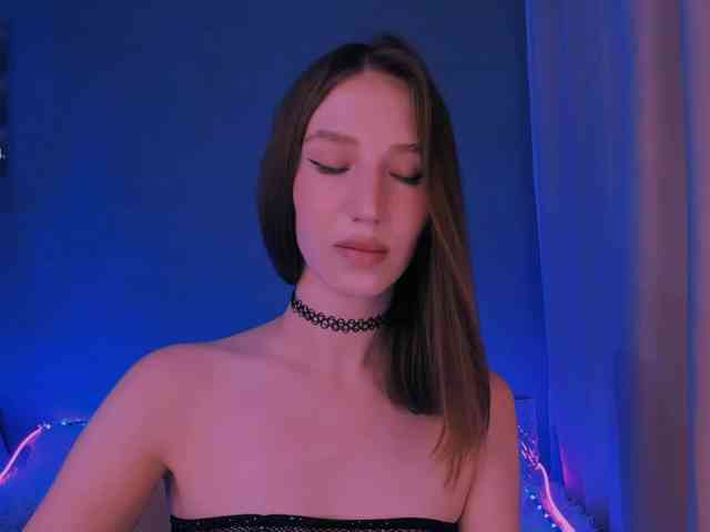 ellaamber webcam