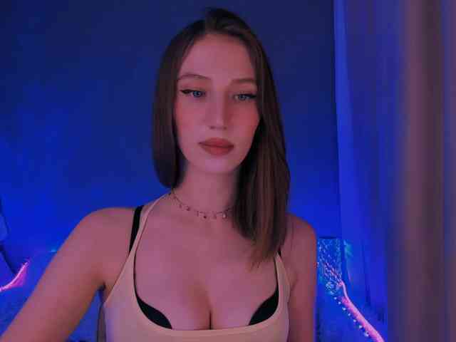 ellaamber webcam