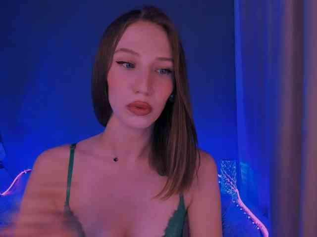 ellaamber webcam