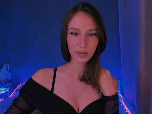 ellaamber webcam