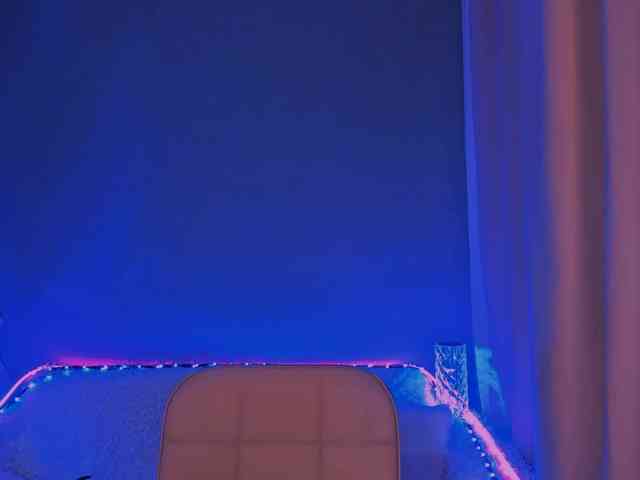 ellaamber webcam