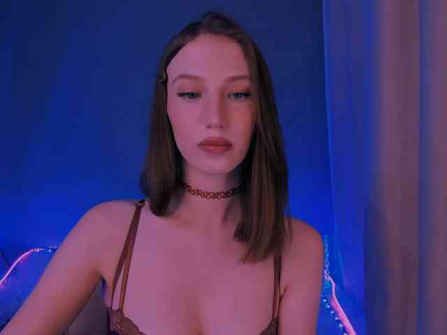 ellaamber webcam