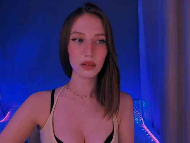 ellaamber webcam
