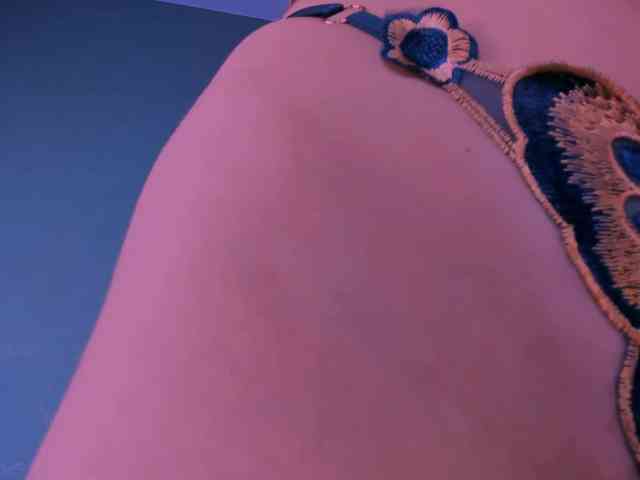 ellaamber webcam
