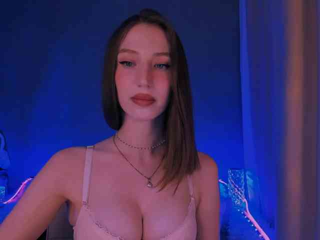 ellaamber webcam