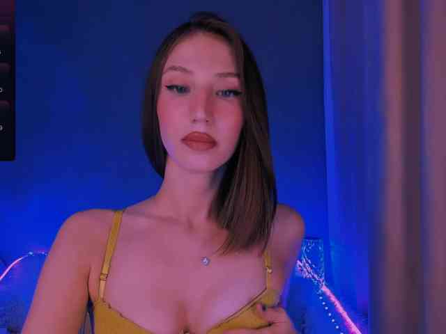 ellaamber webcam