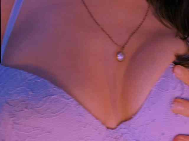 ellaamber webcam