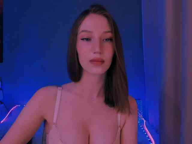 ellaamber webcam