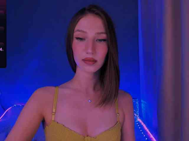ellaamber webcam