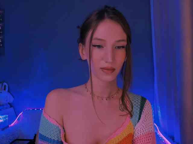 Model: ellaamber