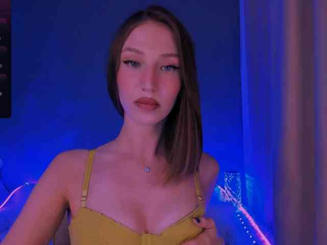 ellaamber webcam