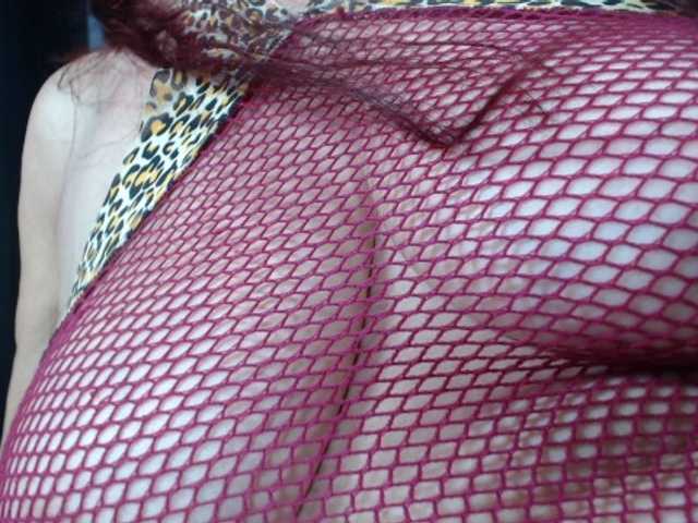 Lucy-mature live cam on BongaCams