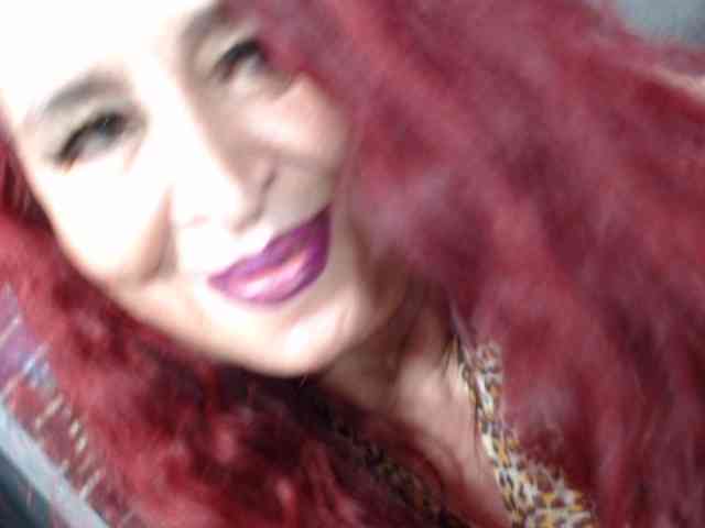 Lucy-mature webcam