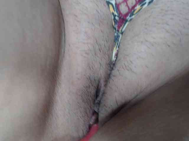 Lucy-mature webcam