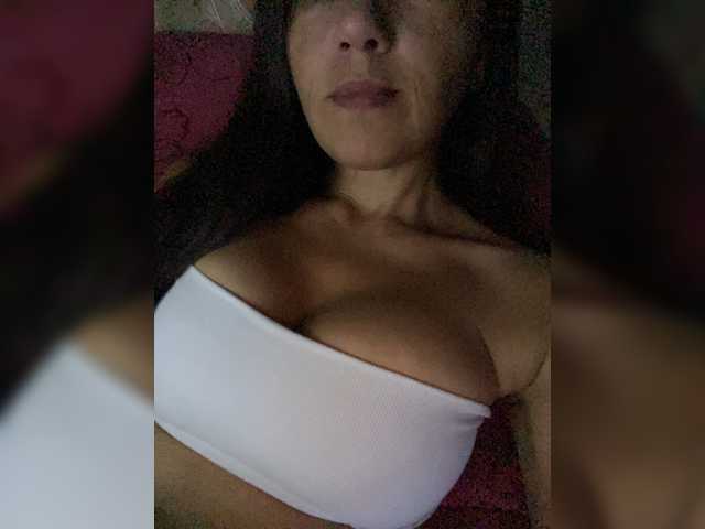 addddiss live cam on BongaCams