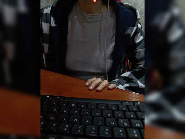 Olik-Pisa's BongaCams show and profile